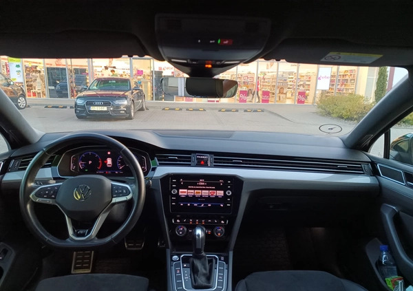 Volkswagen Passat cena 115000 przebieg: 71777, rok produkcji 2020 z Chodzież małe 172